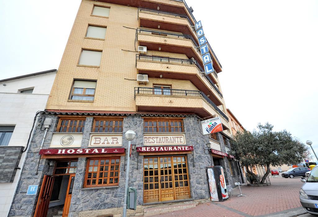 Hostal La Carrasca Monzón Exterior foto