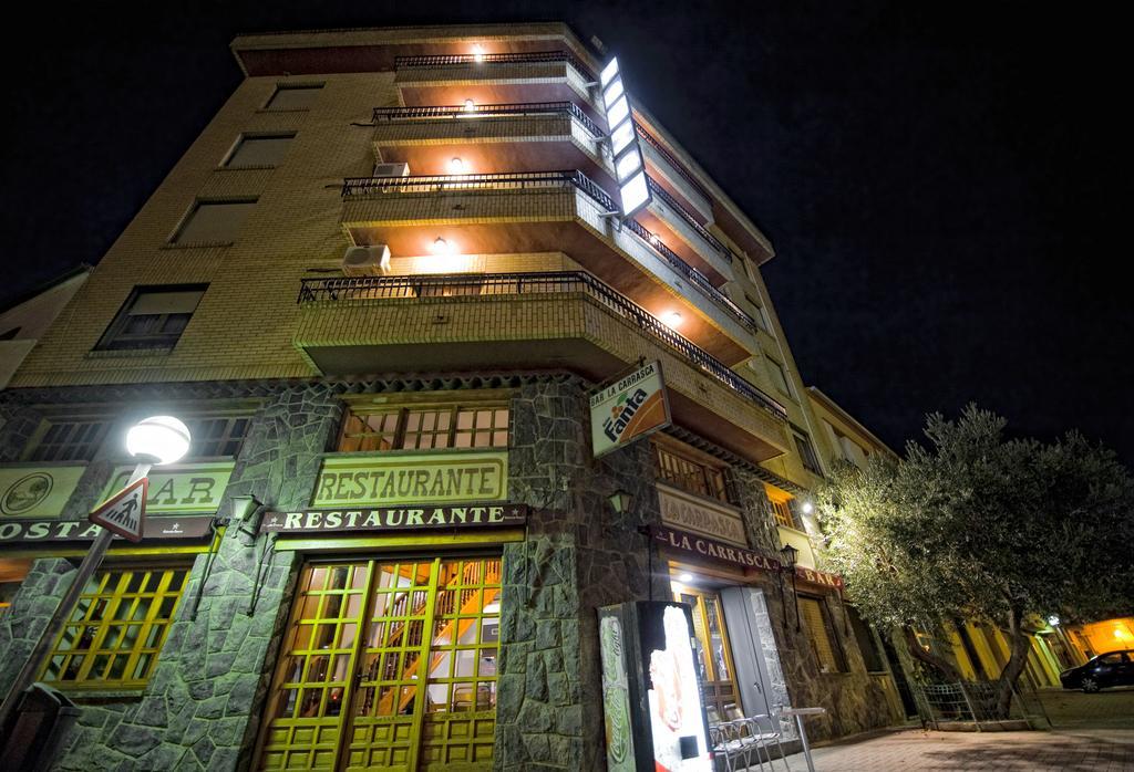 Hostal La Carrasca Monzón Exterior foto