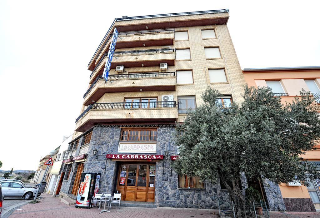Hostal La Carrasca Monzón Exterior foto